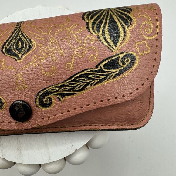 Vintage Pink Leather Eyeglass Case Black Gold Western Pattern Small Child size - Picture 5 of 12